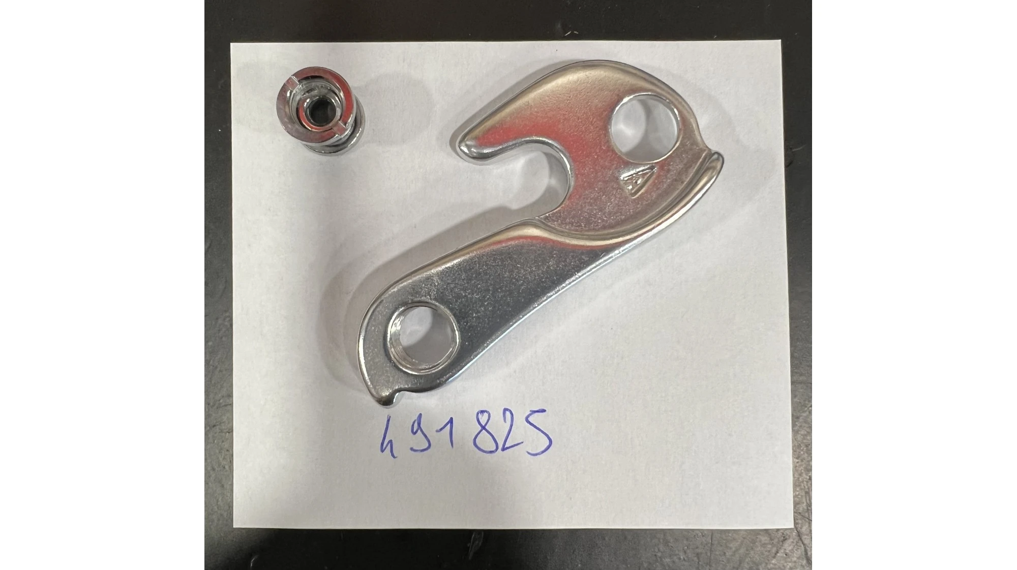 PATTE DE DERAILLEUR 1T FELT 1 PATTE DE DERAILLEUR 1T FELT